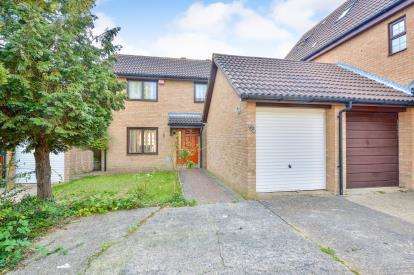 3 Bedroom Detached For Sale In Teasel Avenue, Conniburrow, Milton Keynes, Buckinghamshire, MK14 7DS