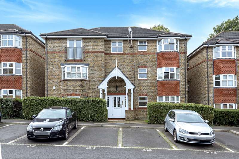 2 Bedroom Ground Flat For Sale In Clockhouse Place, London, SW15 2EL
