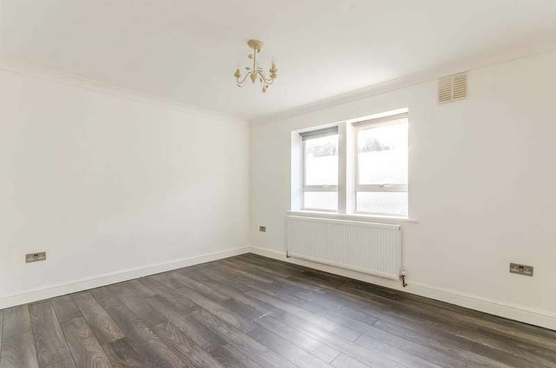 2 Bedroom Flat To Rent In Queen Margarets Grove, London, N1 4QB