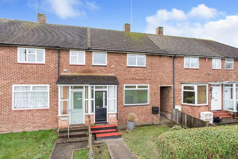 Houses for sale in Orpington BR5 2EY, Greater London