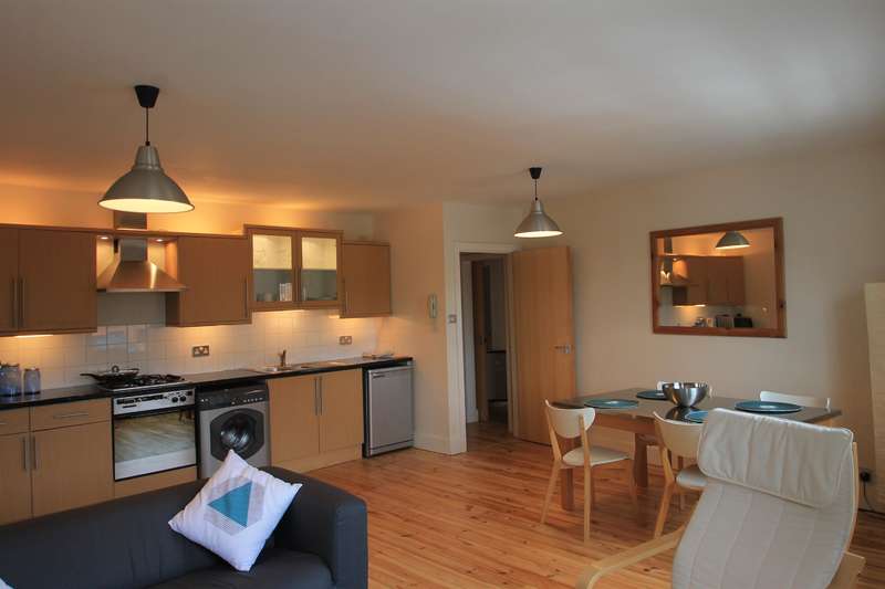 2 Bedroom Flat To Rent In Castle Street, Reading, Berkshire, RG1 7RY
