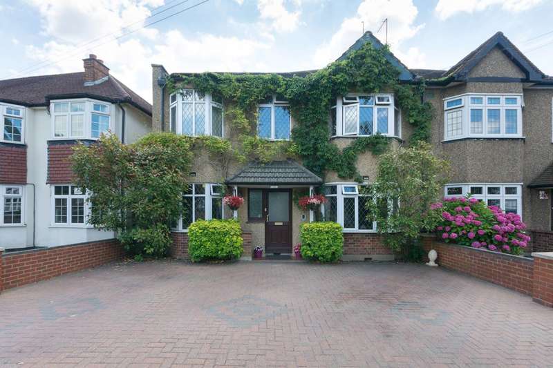 Houses for sale & to rent in Harrow Weald, Harrow