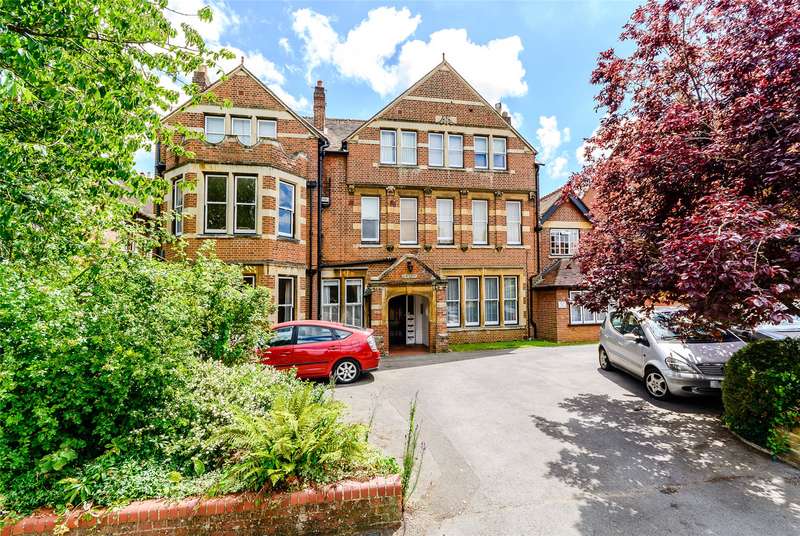 2 Bedroom Flat For Sale In Bardwell Road, Oxford, OX2 6SR