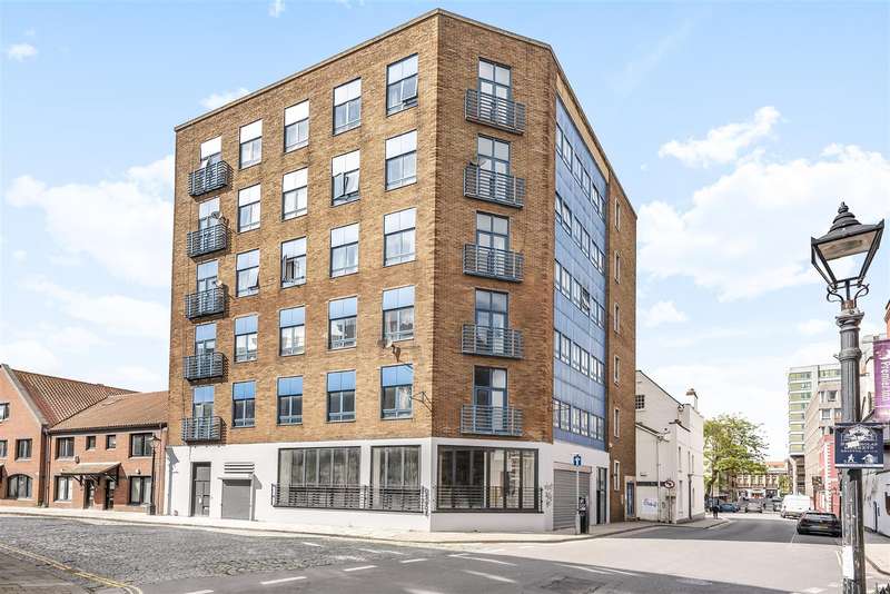 4 Bedroom Flat For Sale In Queen Charlotte Street, Bristol, BS1 4HX