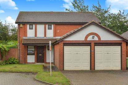 4 Bedroom Detached For Sale In Dyers Mews, Neath Hill, Milton Keynes, MK14 6ER