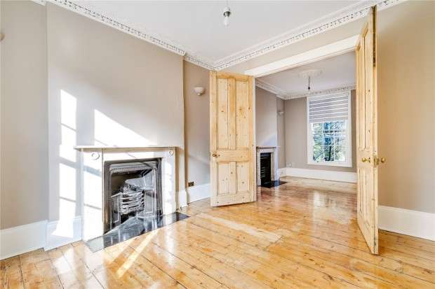 2 Bedroom Flat To Rent In Gloucester Crescent, Camden, NW1 7DL