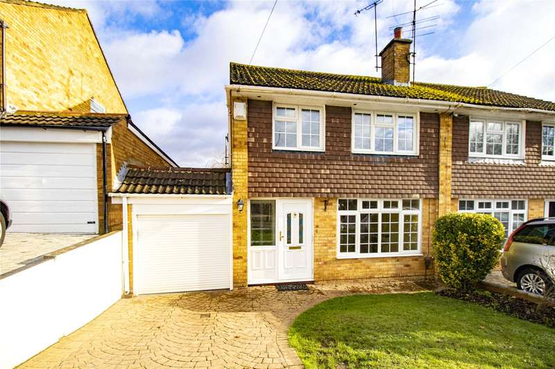 3 Bedroom Semi Detached For Sale In Trelleck Road, Reading, Berkshire, RG1 6EN