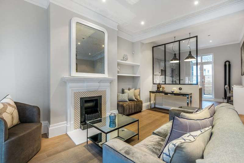 2 Bedroom Maisonette For Sale In Portobello Road, London, W11 1LJ