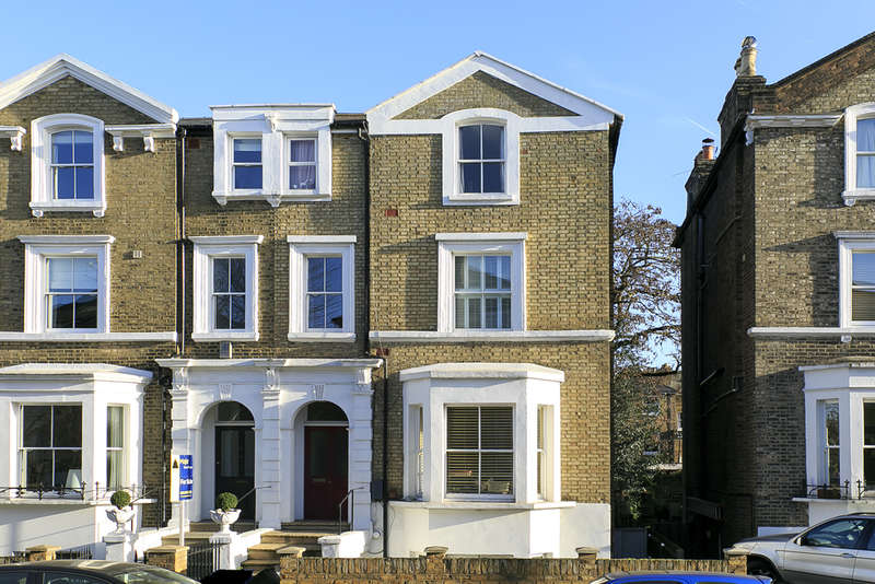 1 Bedroom Ground Flat For Sale In Church Road, Richmond, TW9 1UA