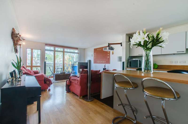 2 Bedroom Flat For Sale In Mudlarks Boulevard, Greenwich, SE10 0SY
