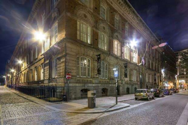 2 Bedroom Apartment For Sale In Old Hall Street, Liverpool, L3 9EL