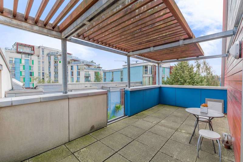 2 Bedroom Flat To Rent In Hop Street, Greenwich, SE10 0QR