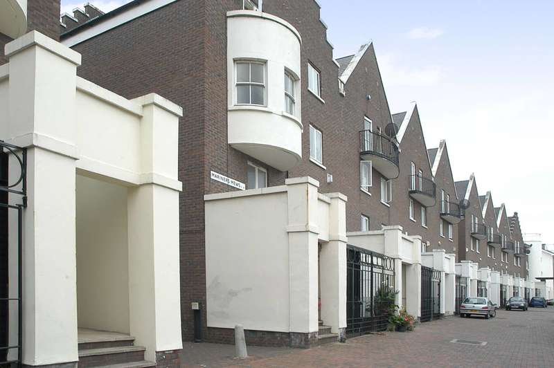 5 Bedroom House To Rent In Mariners Mews, London, E14 3EQ