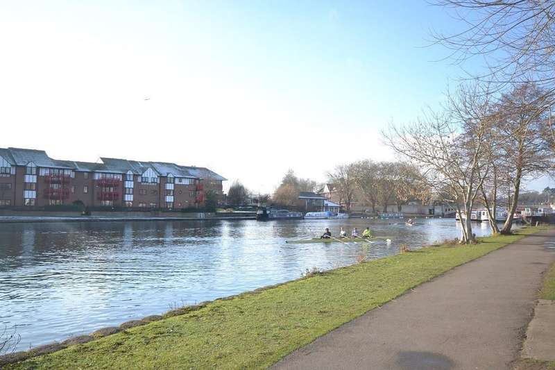 4 Bedroom Town House To Rent In St Stephens Close, Caversham, Reading, RG4 8BX