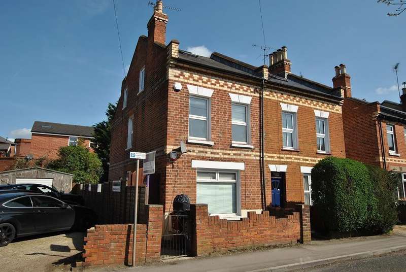 3 Bedroom Semi Detached For Sale In South Street, Caversham, Reading, RG4 8HY