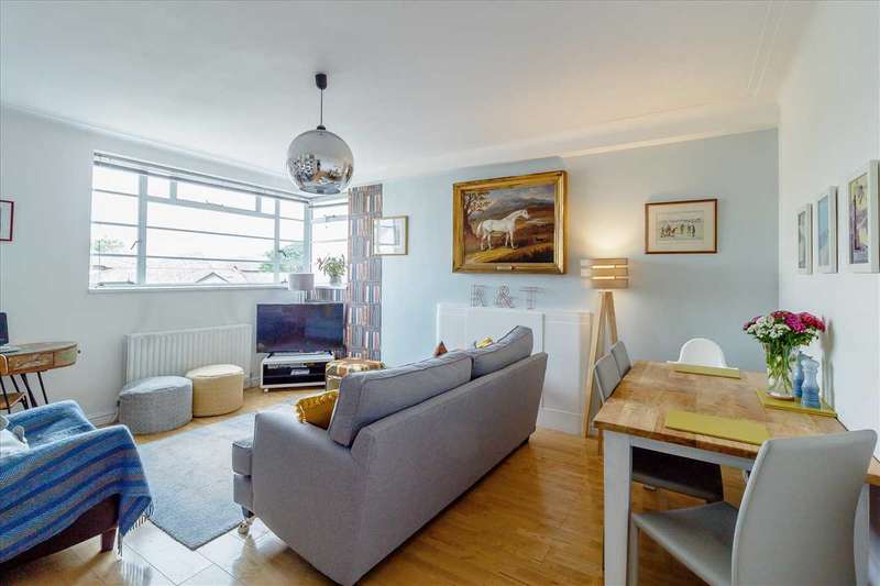 3 Bedroom Apartment For Sale In Hamlet Gardens, Hammersmith, W6 0RN