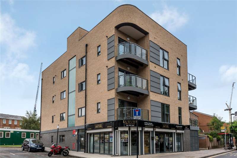 4 Bedroom Flat To Rent In Boleyn Road, Stoke Newington, London, N16 8BN