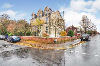 2 Bedroom Flat For Sale In Alan Road, Manchester, M20 4WG
