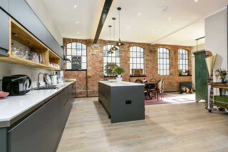 2 Bedroom Flat For Sale In Water Lane, Richmond, TW9 1TJ