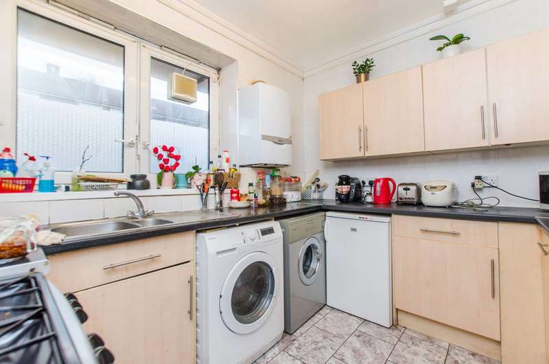 3 Bedroom Maisonette For Sale In Armitage Road, Greenwich, SE10 0HA
