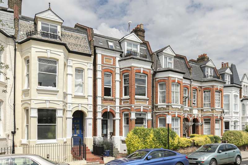 2 Bedroom Flat For Sale In Clissold Crescent, London, N16 9AR