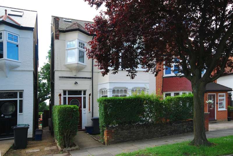 4 Bedroom House To Rent In Queens Avenue, London, N20 0JB