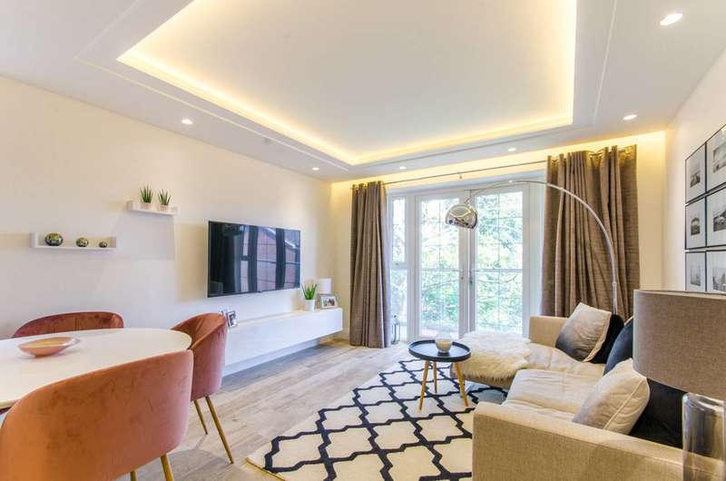 2 Bedroom Flat To Rent In Freshfield Drive, London, N14 4QW