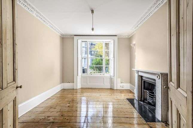 2 Bedroom Flat To Rent In Gloucester Crescent, London, NW1 7DL