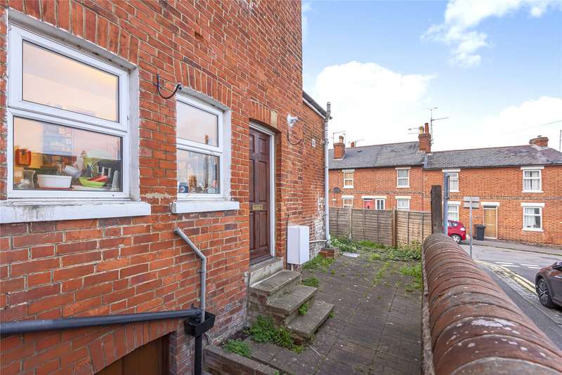 3 Bedroom Maisonette To Rent In Edgehill Street, Reading, Berkshire, RG1 2PX