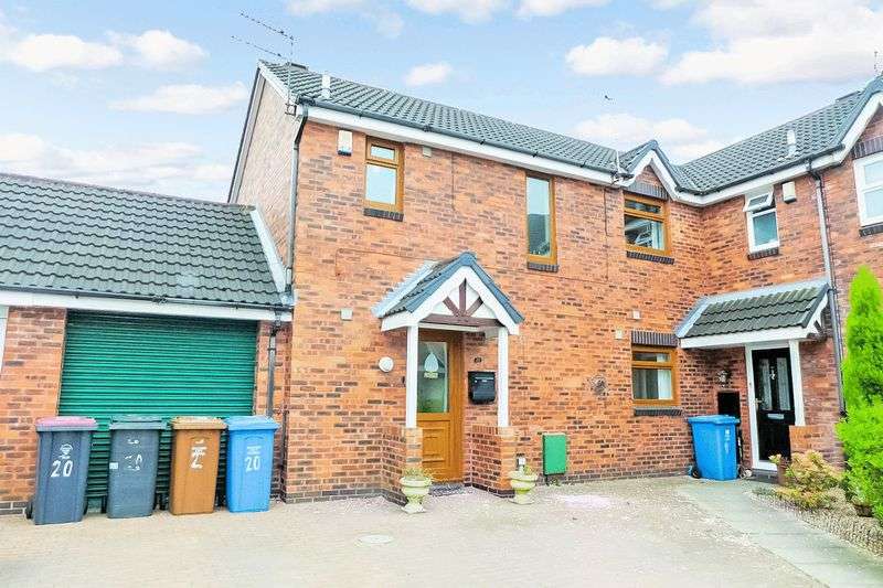 4 Bedroom House To Rent In Ladymere Drive Worsley M28 4 Bedroom House To Rent In Ladymere Drive Worsley M28