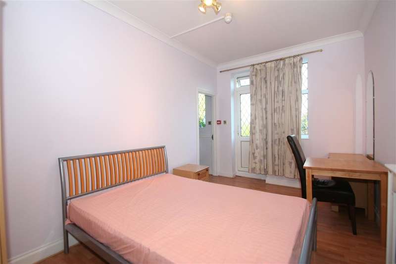 House Share To Rent In Denham Road, London, N20 0EB