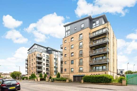 2 Bedroom Flat To Rent In Hawkhill Close, Edinburgh, EH7 6AL