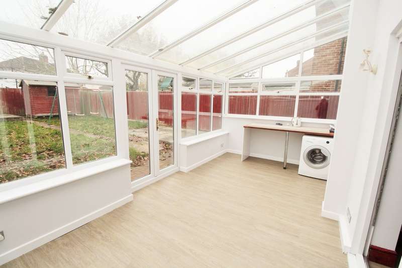 3 Bedroom Semi Detached To Rent In Mayfield Drive, Caversham, RG4 5JP
