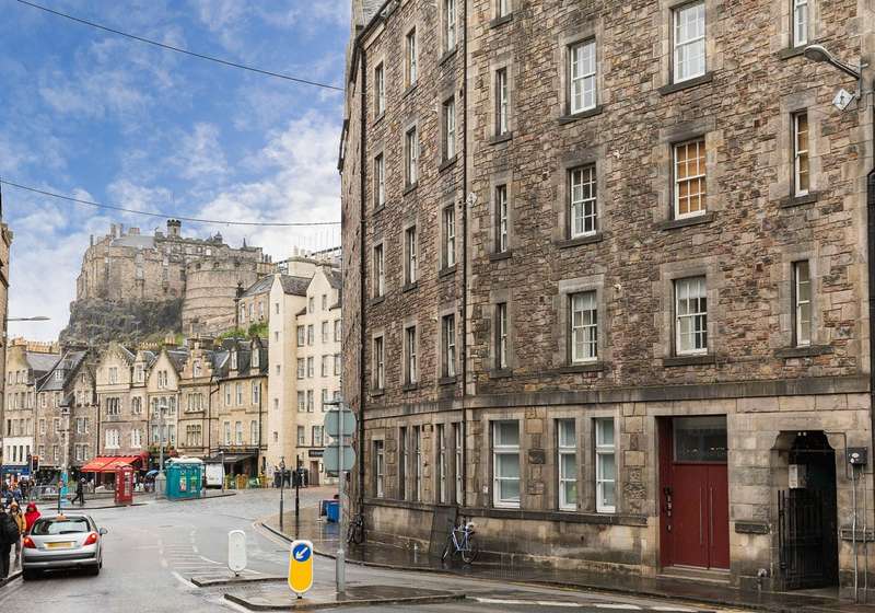 1 Bedroom Flat For Sale In Cowgatehead, Old Town, Edinburgh, EH1 1JU