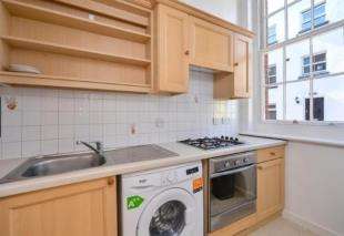 2 Bedroom Terraced For Sale In Gloucester Road, Brighton, BN1 4BW