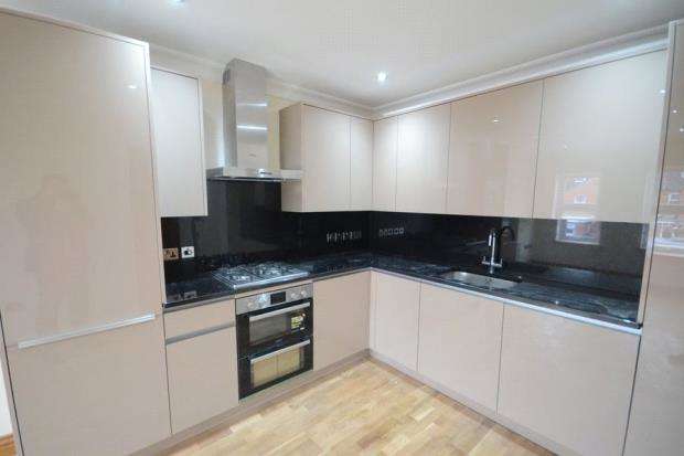 1 Bedroom Apartment For Sale In Caversham Road, Reading, Berkshire, RG1 8BB