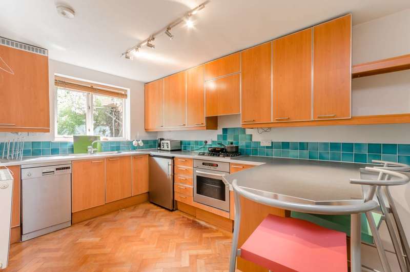 3 Bedroom Flat To Rent In Wesley Square, Notting Hill, W11 1TS