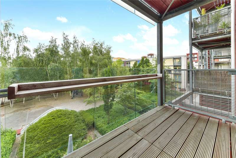 2 Bedroom Flat For Sale In West Parkside, London, SE10 0QQ