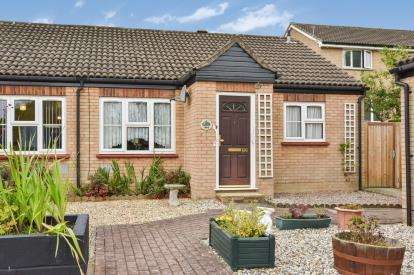 2 Bedroom Bungalow For Sale In Germander Place, Conniburrow, Milton Keynes, MK14 7DP