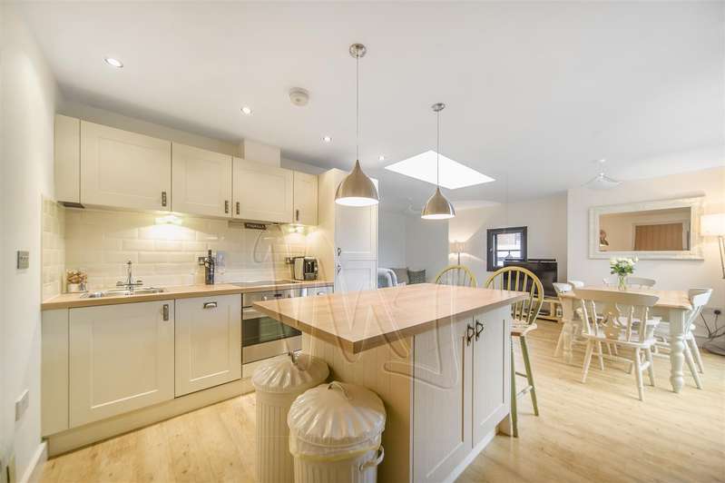 2 Bedroom Penthouse For Sale In Mary Ann Street, Birmingham, B3 1BG