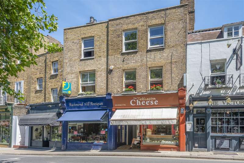 2 Bedroom Flat For Sale In Hill Rise, Richmond, TW10 6UB