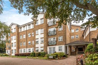3 Bedroom Flat To Rent In Oakleigh Park North, London, N20 9AQ