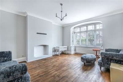 6 Bedroom House To Rent In Friern Barnet Lane, London, N20 0NP