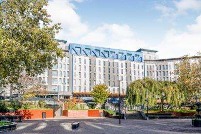 2 Bedroom Flat For Sale In St James Barton, Bristol, BS1 3LL