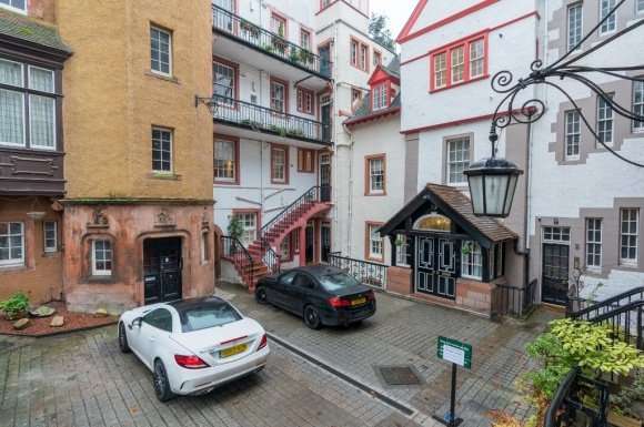 1 Bedroom Unspecified For Sale In Ramsay Garden, Edinburgh, EH1 2NA