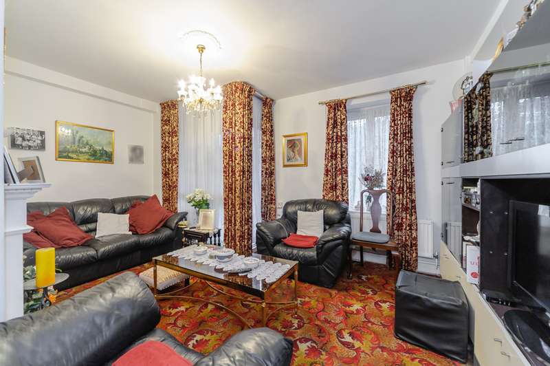 4 Bedroom Apartment For Sale In Crowndale Road, Camden, NW1 1NN