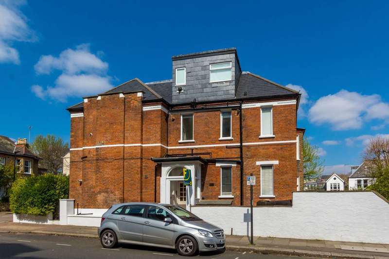 1 Bedroom Flat For Sale In Wellesley Road, Chiswick, W4 4BJ
