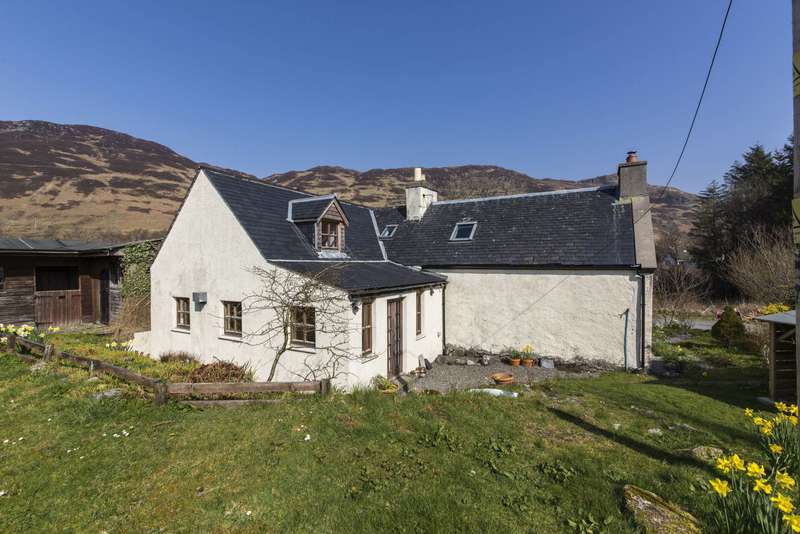 4 Bedroom Detached For Sale In Upper Ardelve, Kyle, IV40 8EY