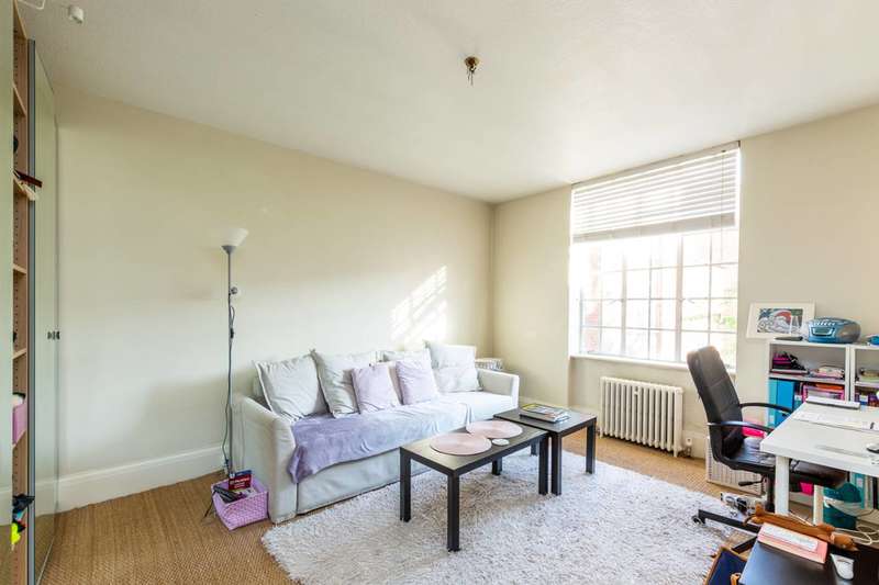 Studio For Sale In Chelsea Manor Street, Chelsea, SW3 3TS