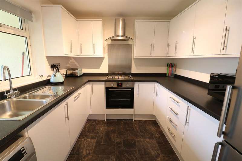 2 Bedroom Maisonette For Sale In Bath Road, Reading, RG1 6HN